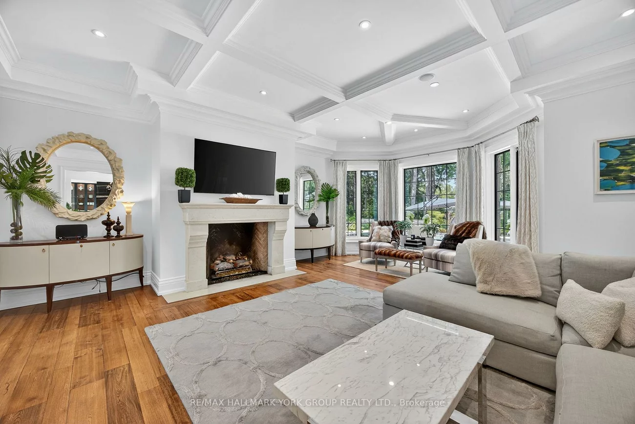 108, Kennedy, Aurora Village, Aurora