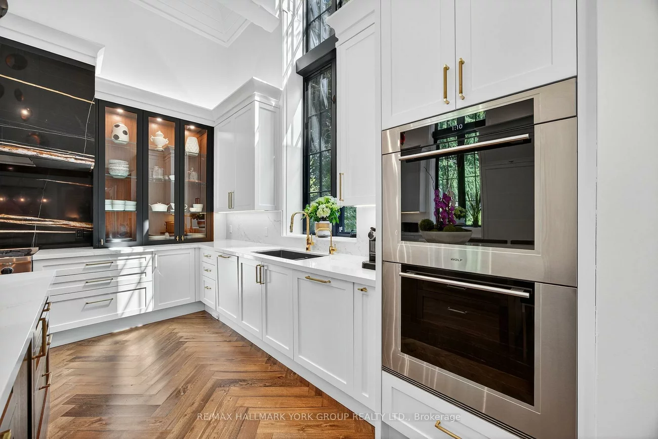 108, Kennedy, Aurora Village, Aurora