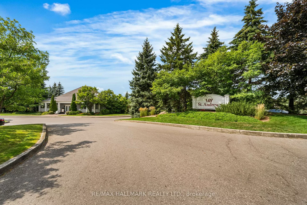 302, Pinnacle, Bayview Wellington, Aurora