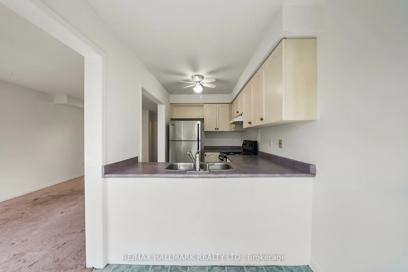 302, Pinnacle, Bayview Wellington, Aurora