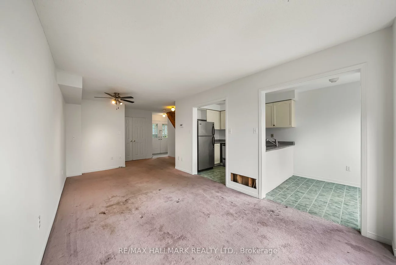 302, Pinnacle, Bayview Wellington, Aurora