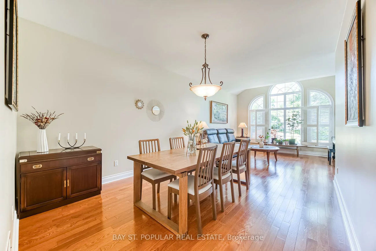 1, Hilldale, Aurora Heights, Aurora