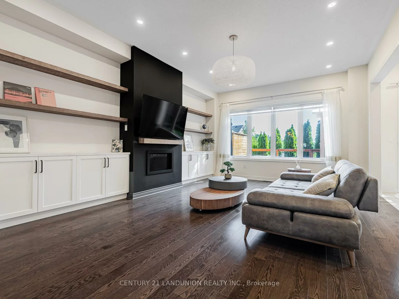 233, Butternut Ridge, Aurora Estates, Aurora