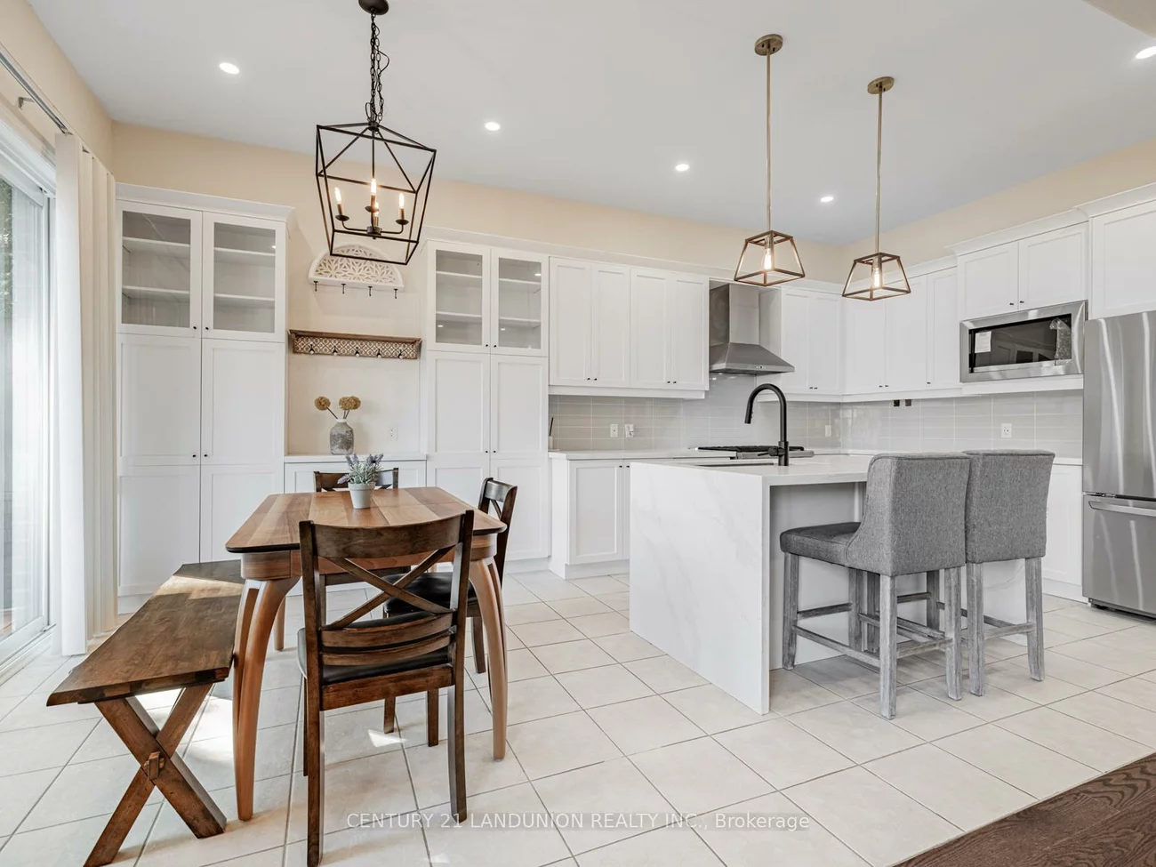 233, Butternut Ridge, Aurora Estates, Aurora