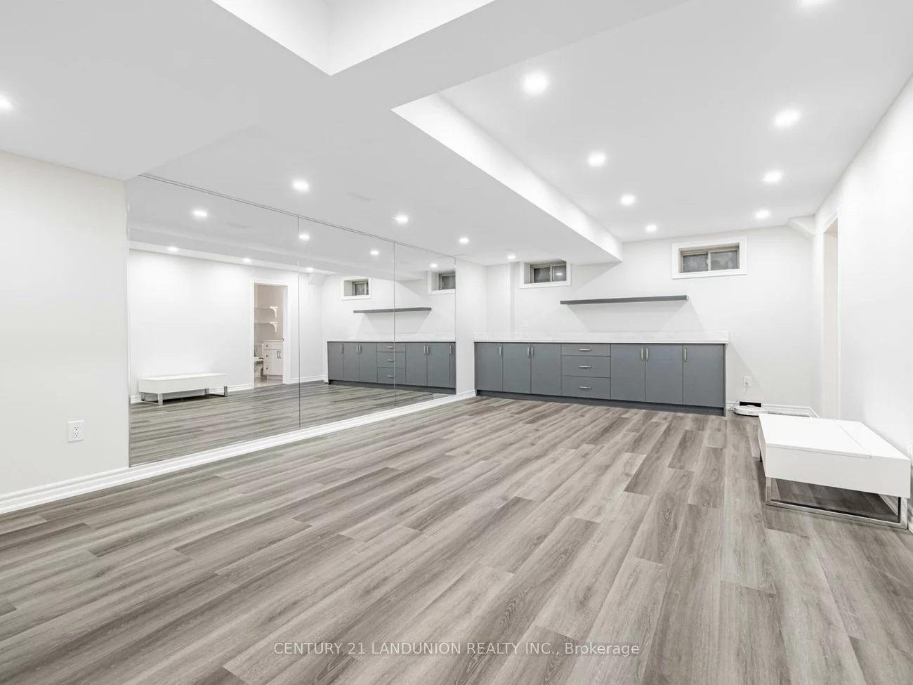 233, Butternut Ridge, Aurora Estates, Aurora