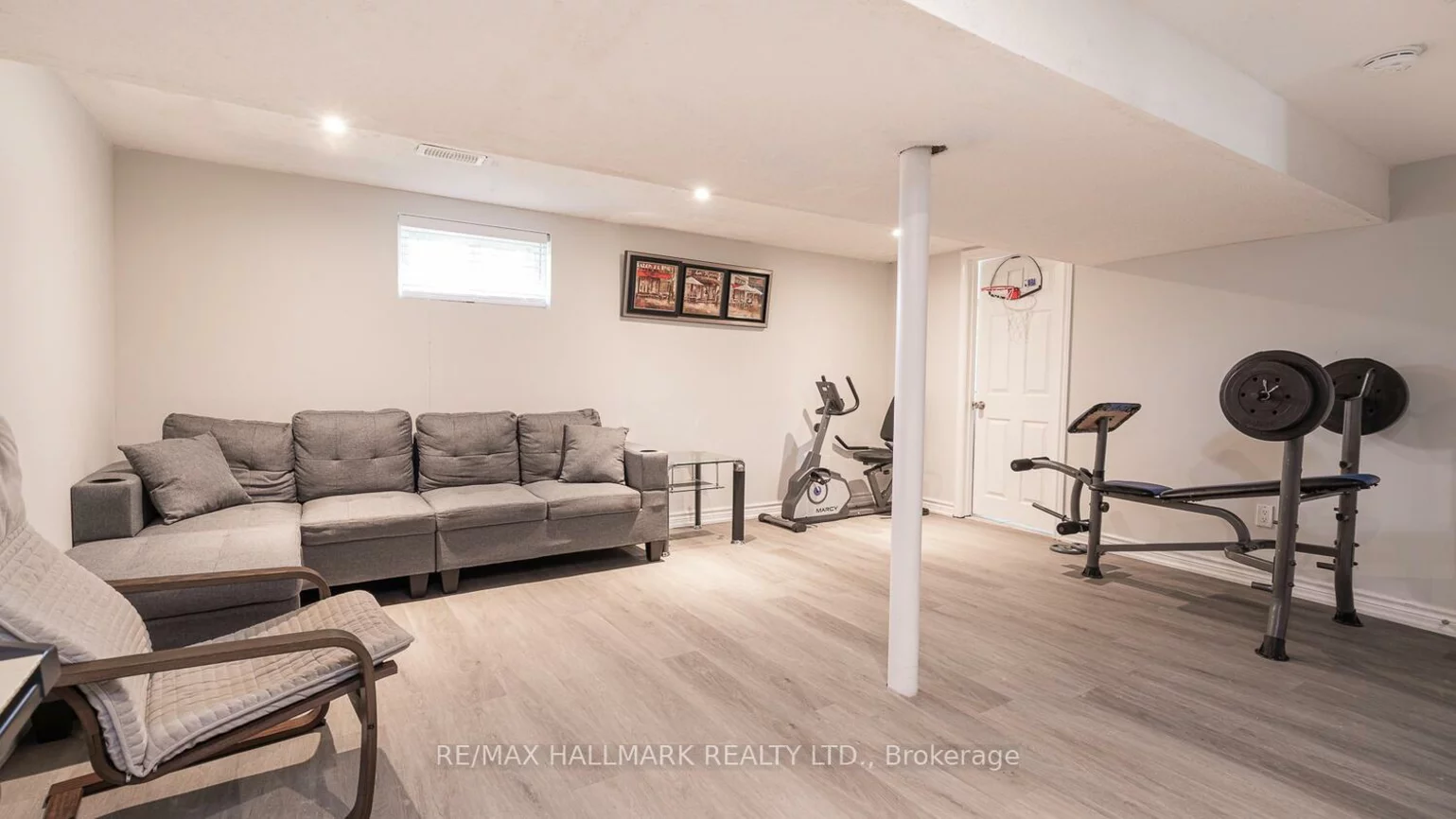 11, Seaton, Aurora Highlands, Aurora