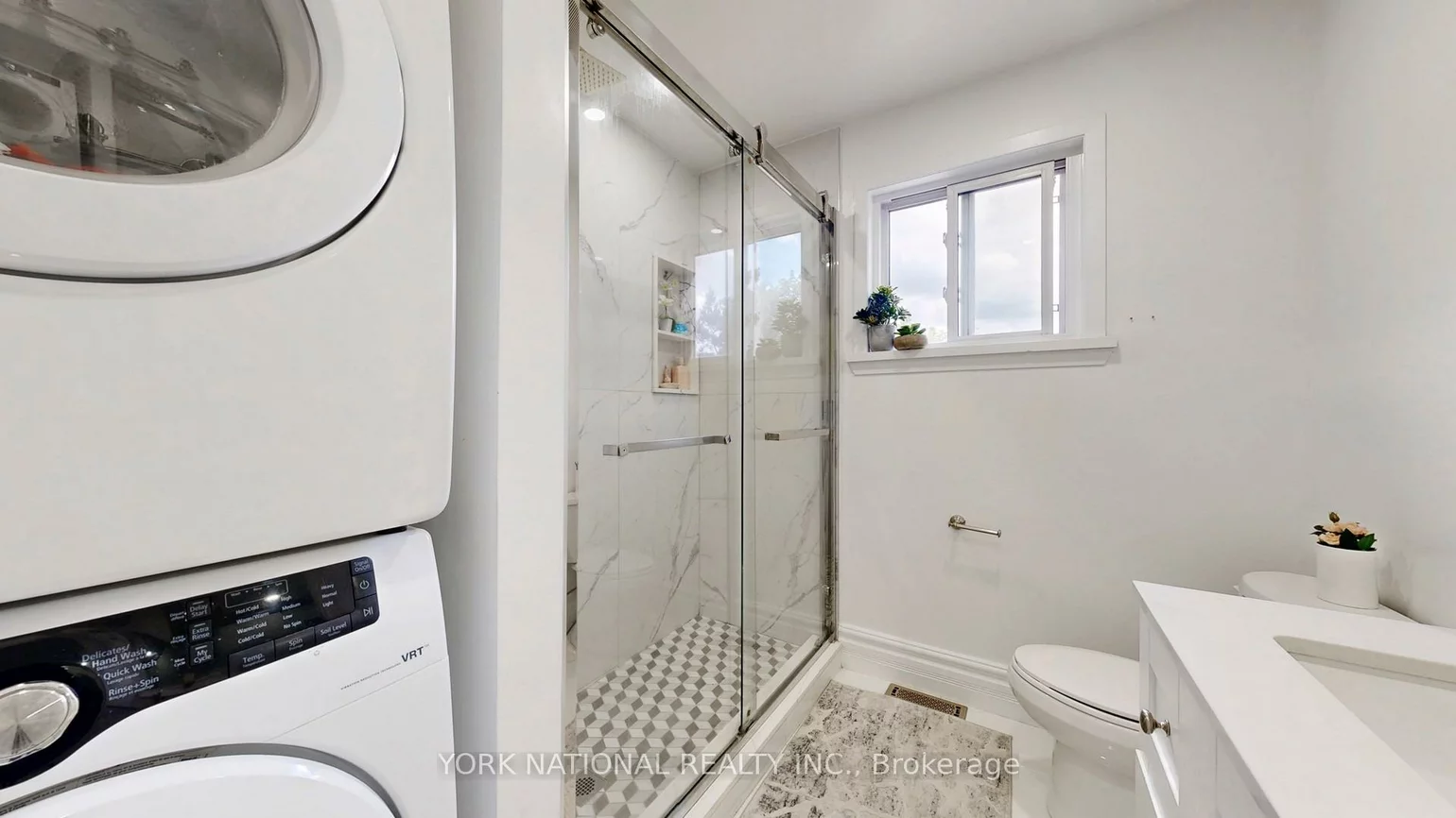 4, Boulding, Aurora Heights, Aurora