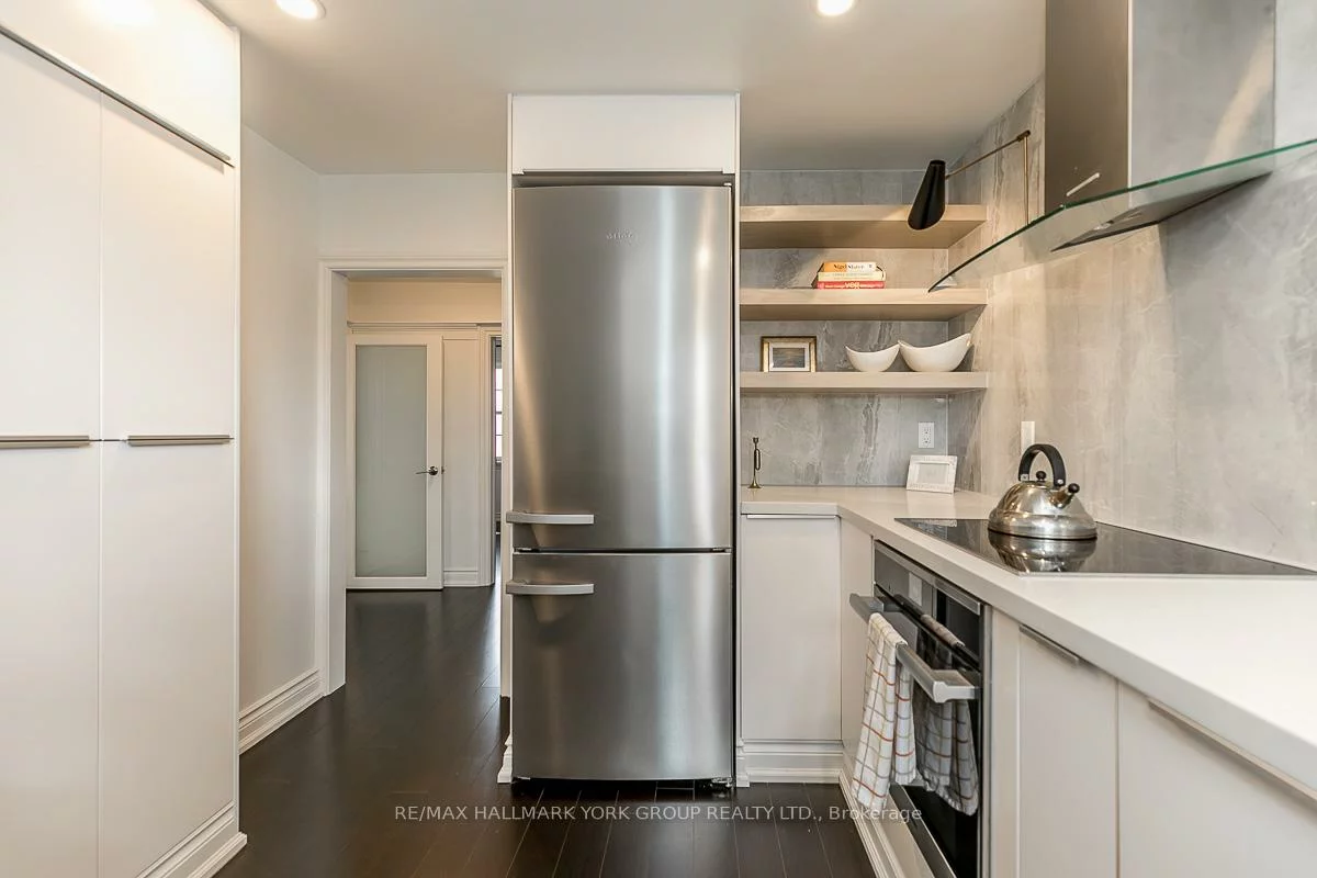 78, Wells, Aurora Village, Aurora