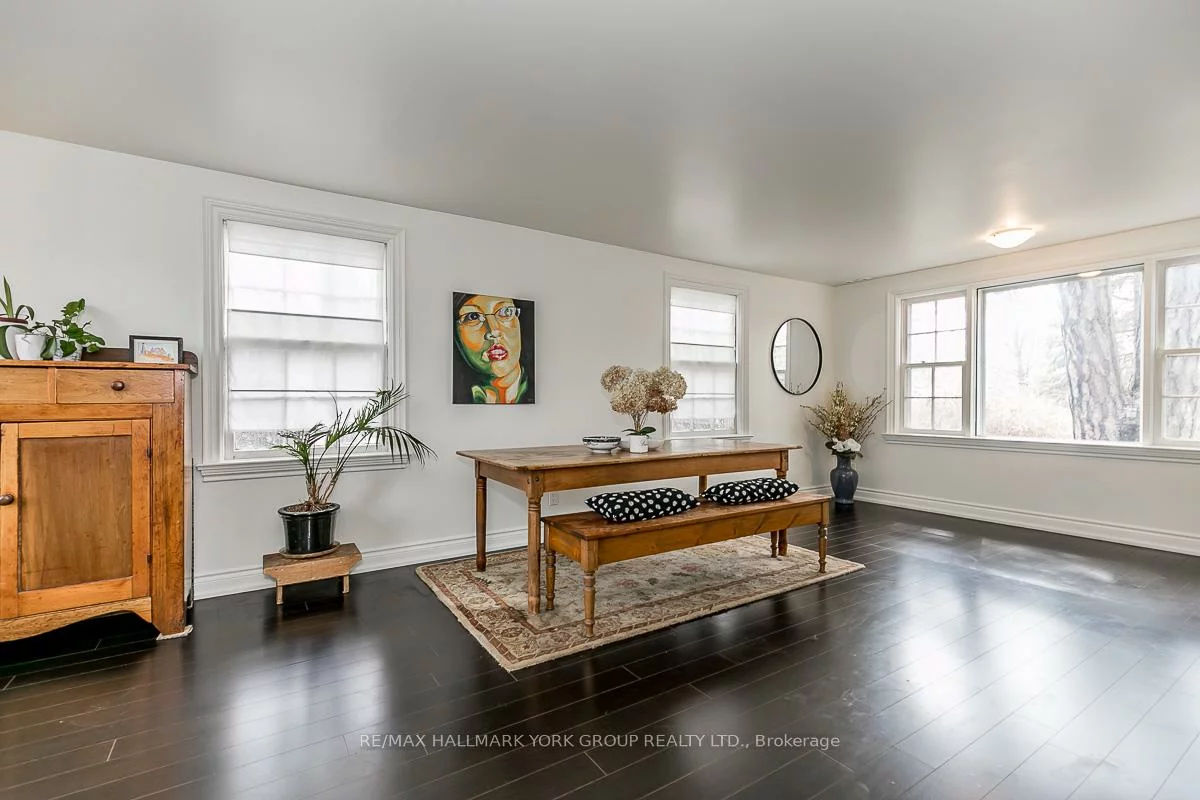 78, Wells, Aurora Village, Aurora