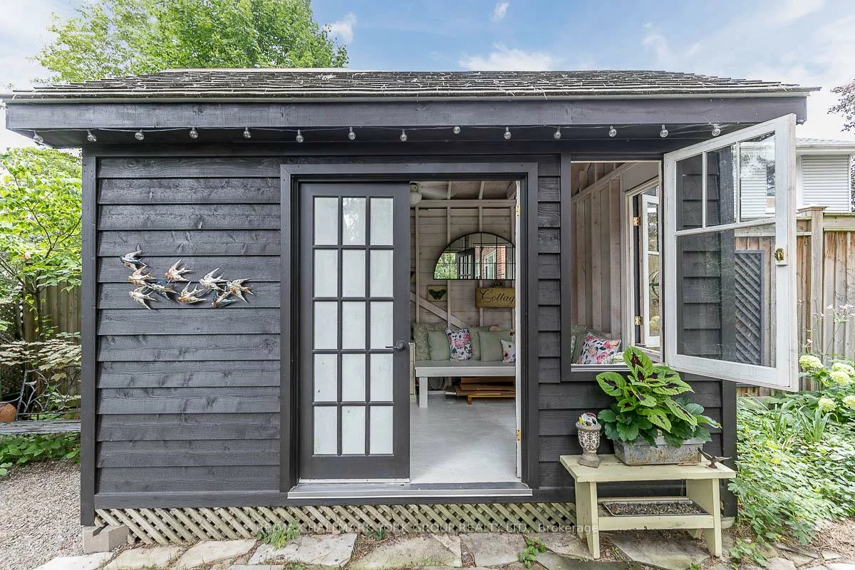 78, Wells, Aurora Village, Aurora