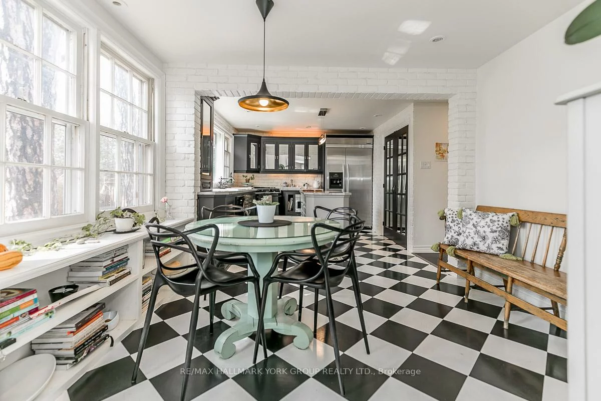 78, Wells, Aurora Village, Aurora