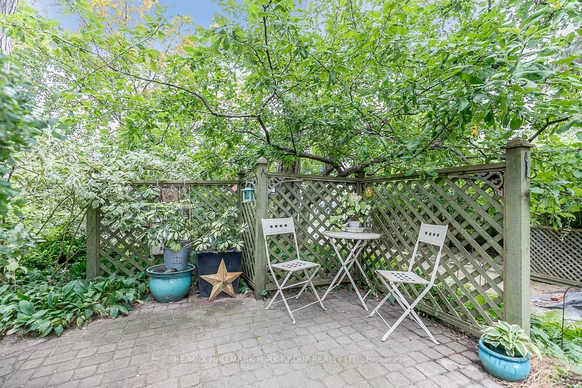 78, Wells, Aurora Village, Aurora