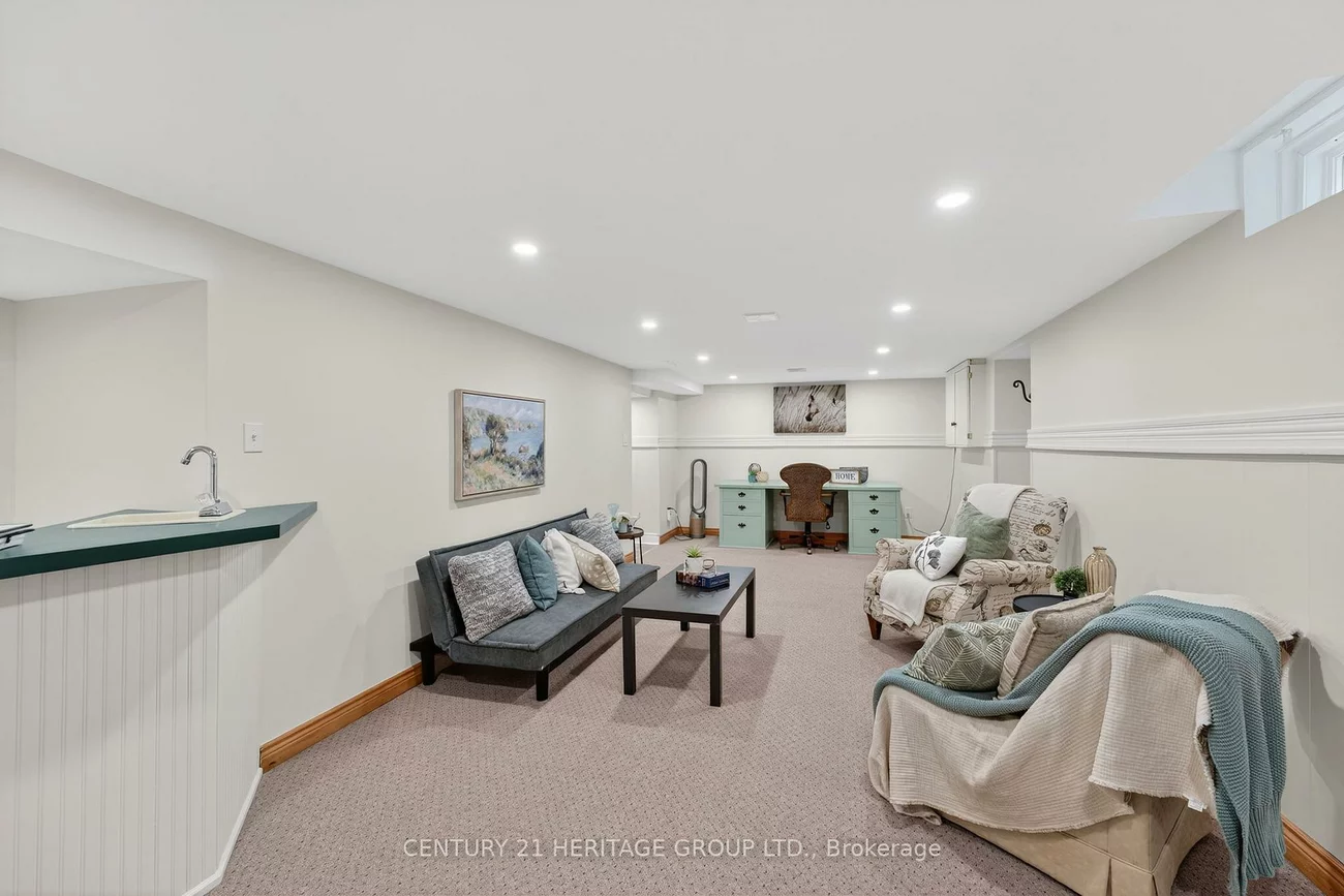57, Stoddart, Aurora Highlands, Aurora