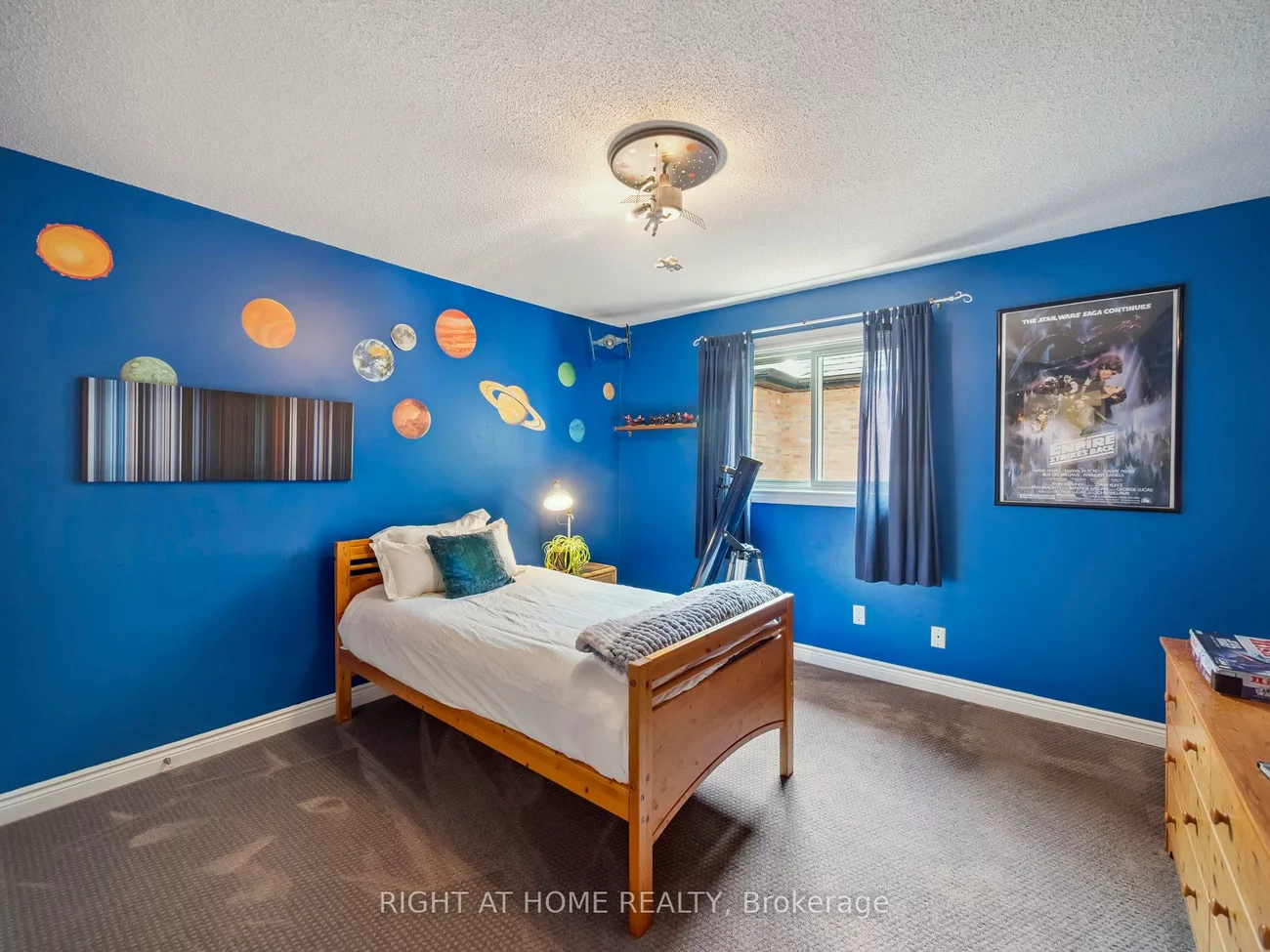 100, Carlyle, Aurora Highlands, Aurora