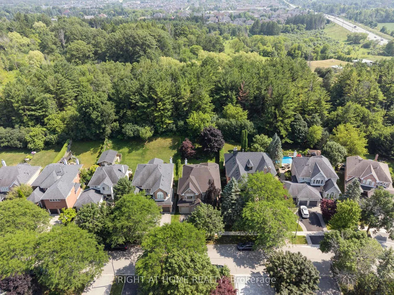100, Carlyle, Aurora Highlands, Aurora
