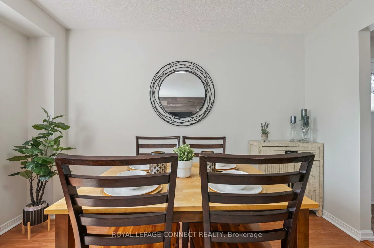 22, Crawford Rose, Aurora Heights, Aurora