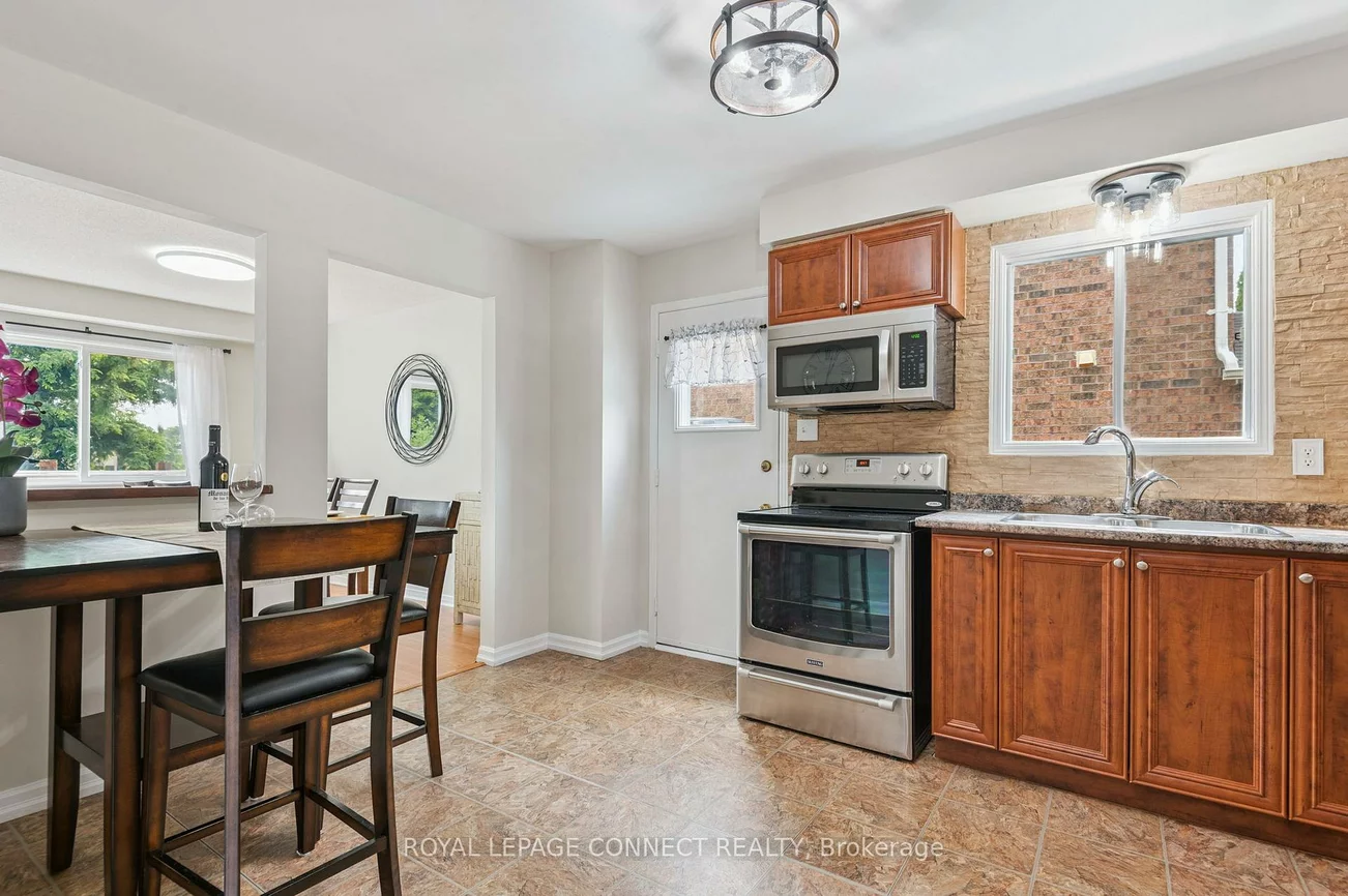 22, Crawford Rose, Aurora Heights, Aurora