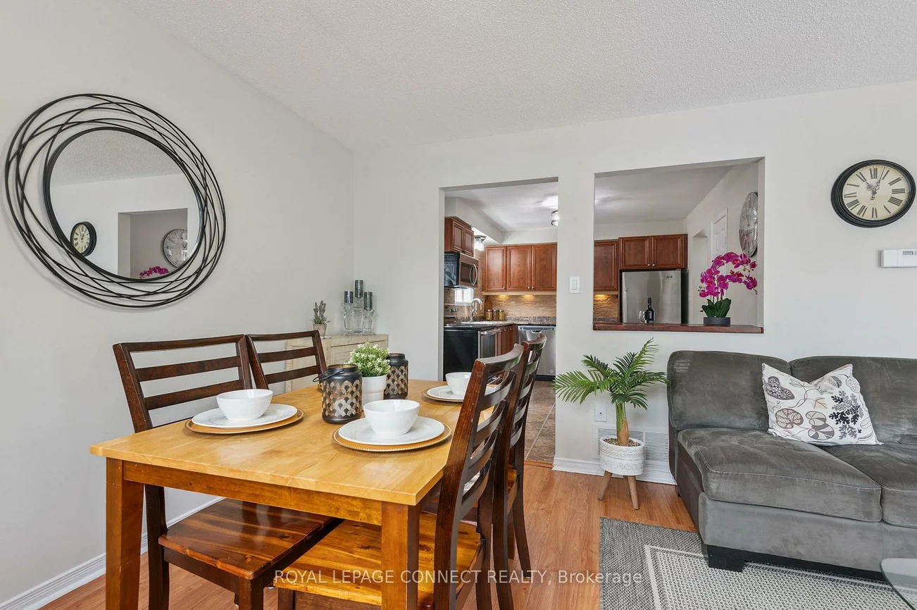 22, Crawford Rose, Aurora Heights, Aurora