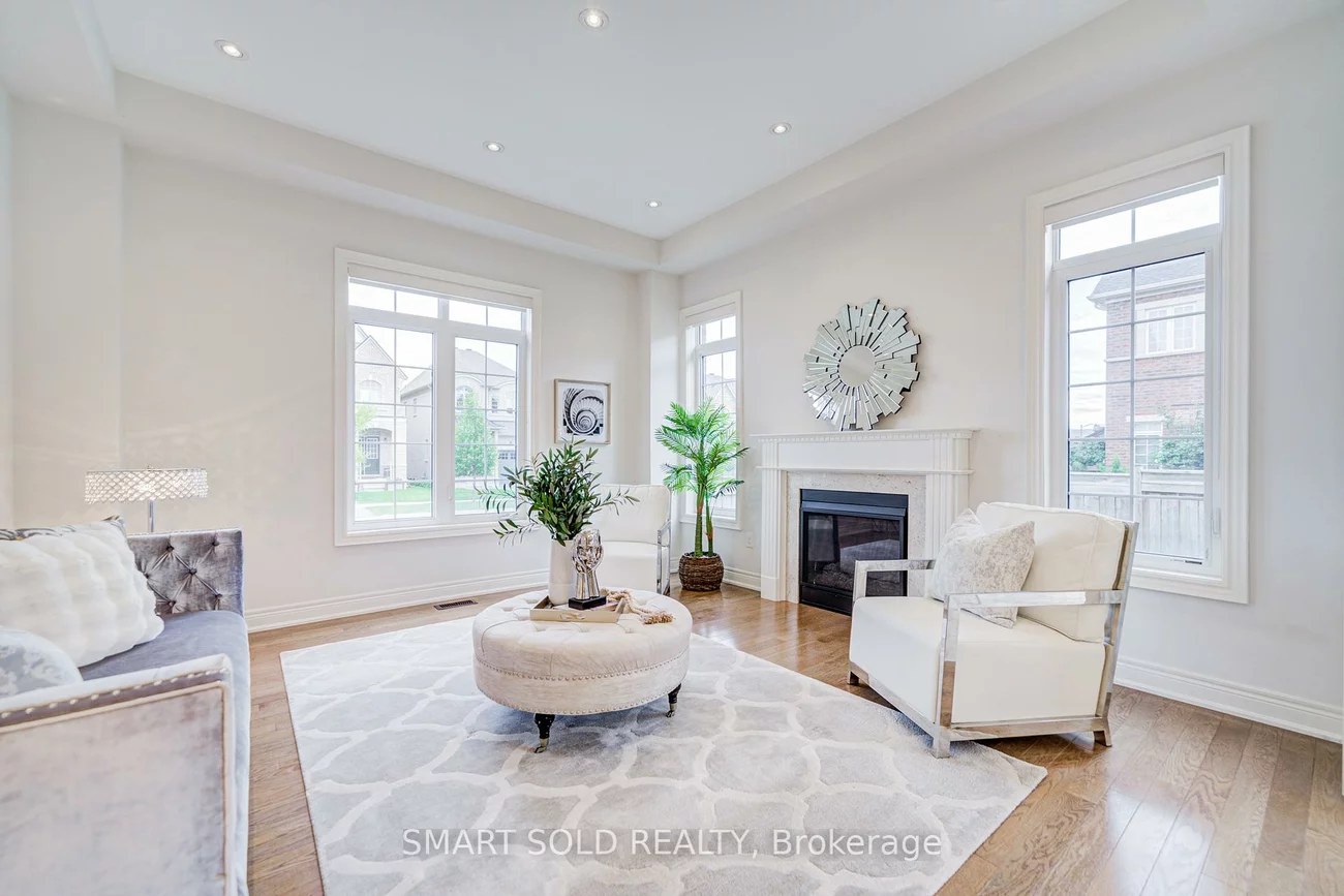 238, Hartwell, Bayview Northeast, Aurora