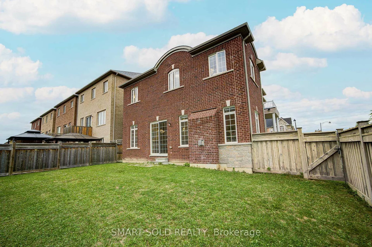 238, Hartwell, Bayview Northeast, Aurora