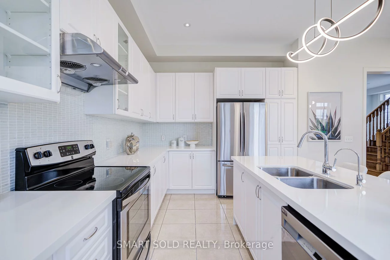 238, Hartwell, Bayview Northeast, Aurora