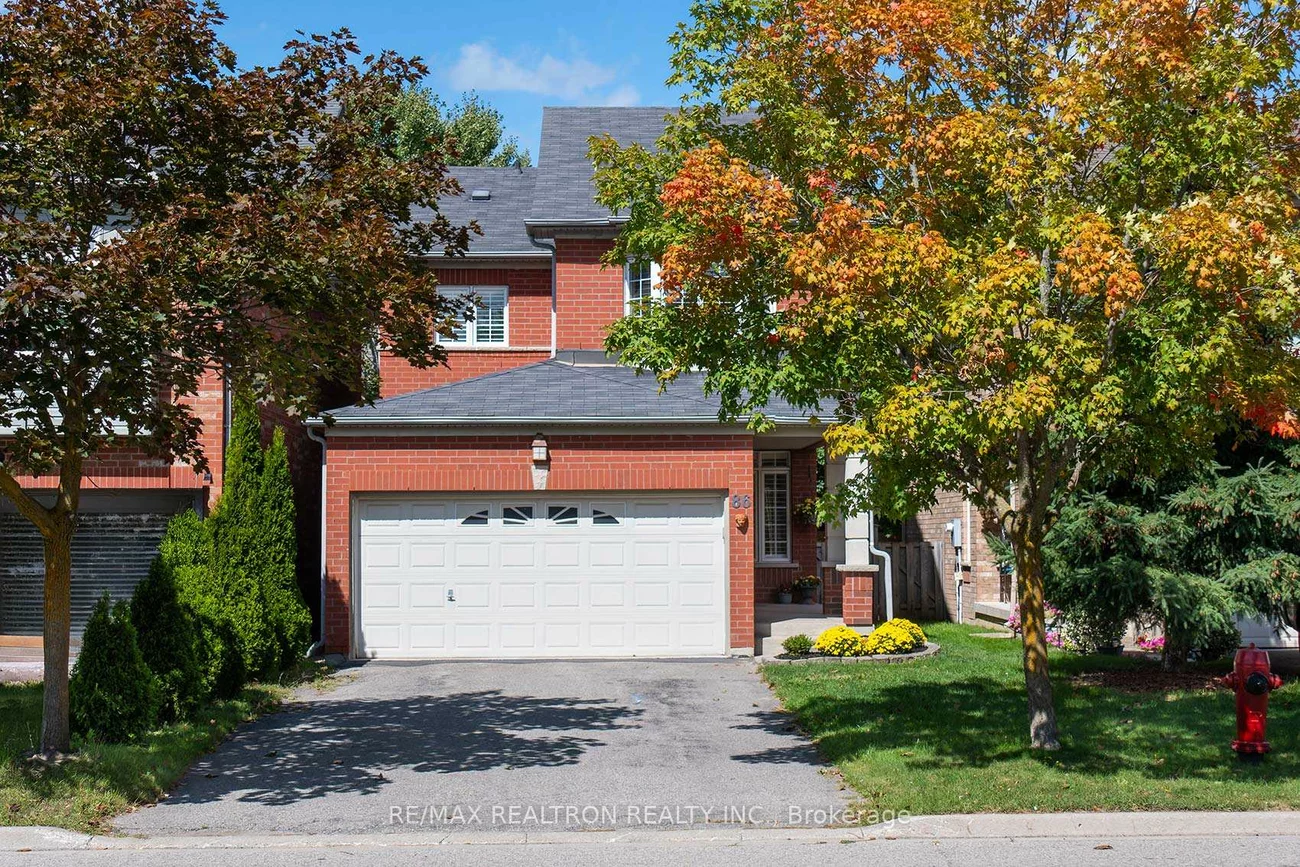 86, Ballymore, Bayview Wellington, Aurora