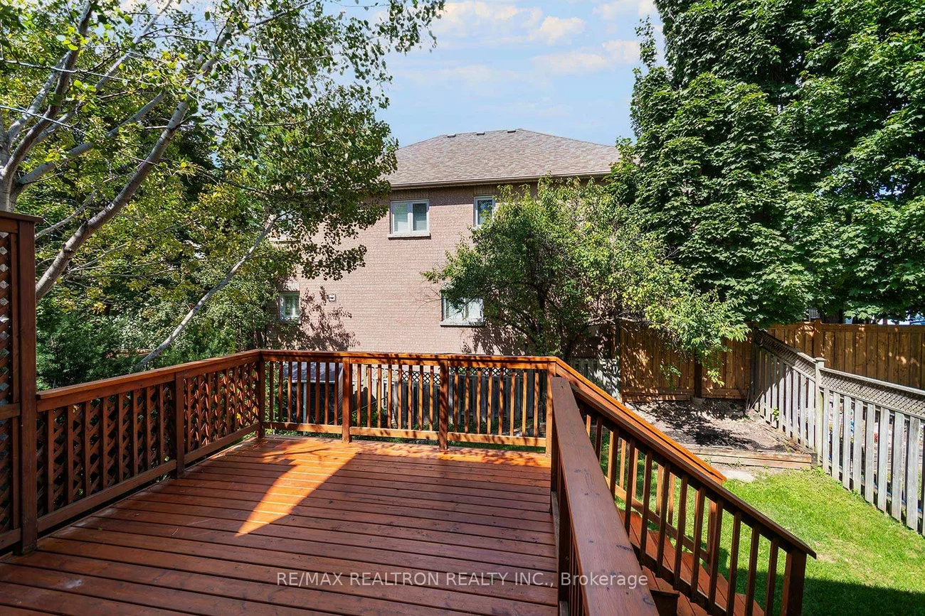 86, Ballymore, Bayview Wellington, Aurora