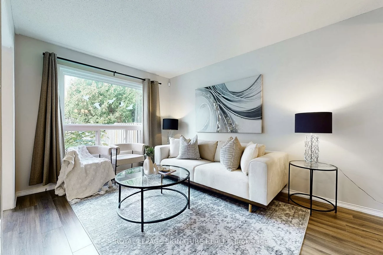 263, Pinnacle, Bayview Wellington, Aurora