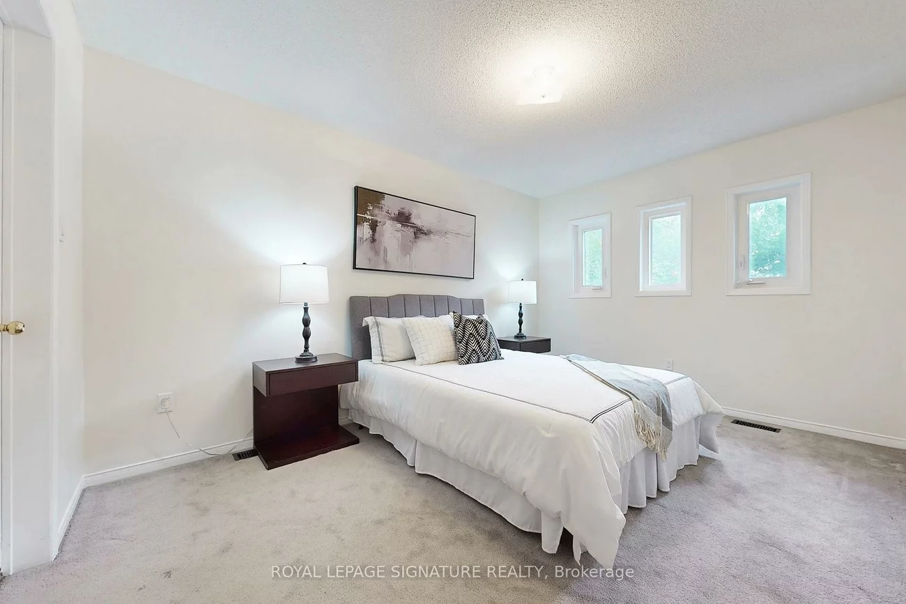 263, Pinnacle, Bayview Wellington, Aurora