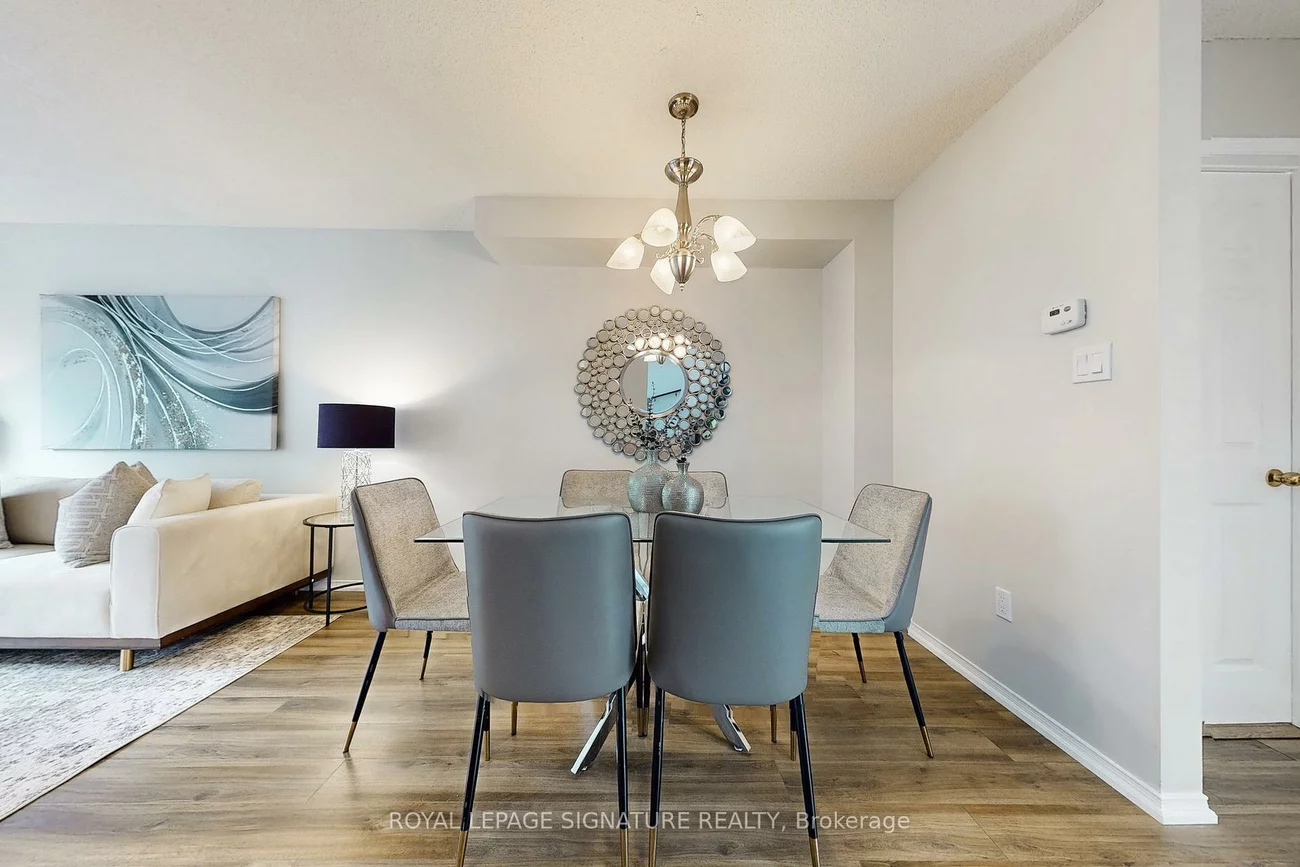 263, Pinnacle, Bayview Wellington, Aurora