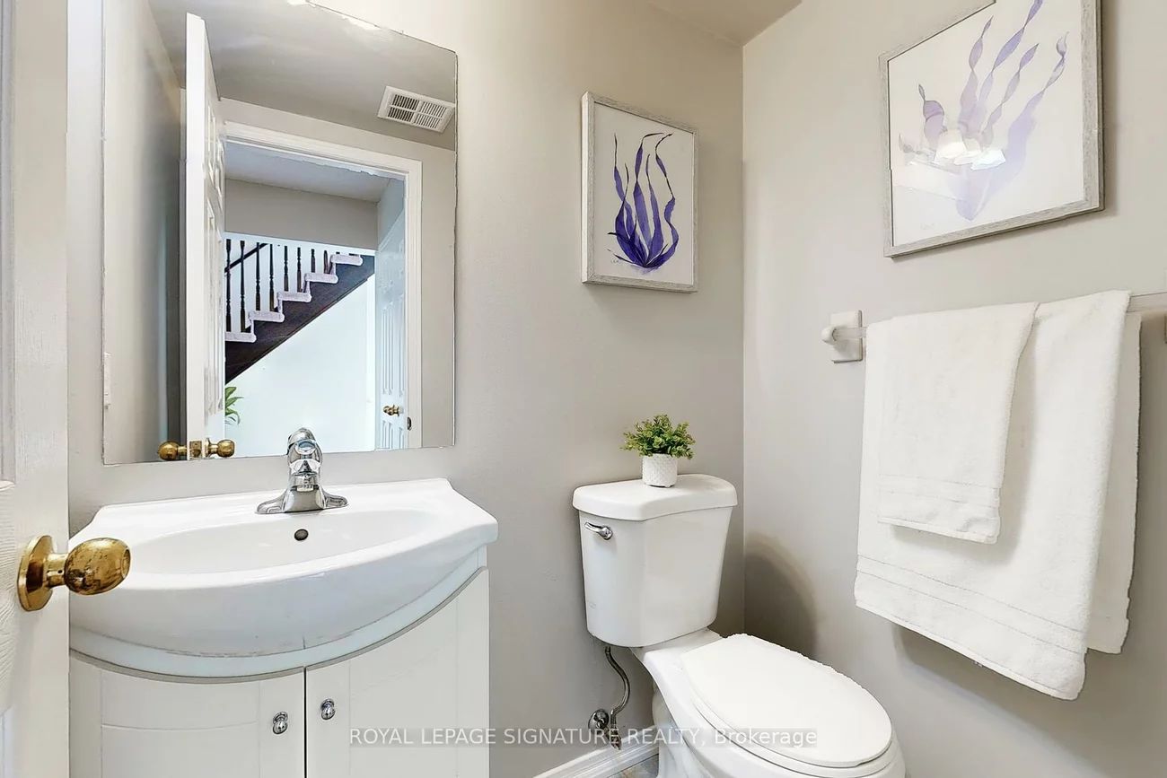 263, Pinnacle, Bayview Wellington, Aurora