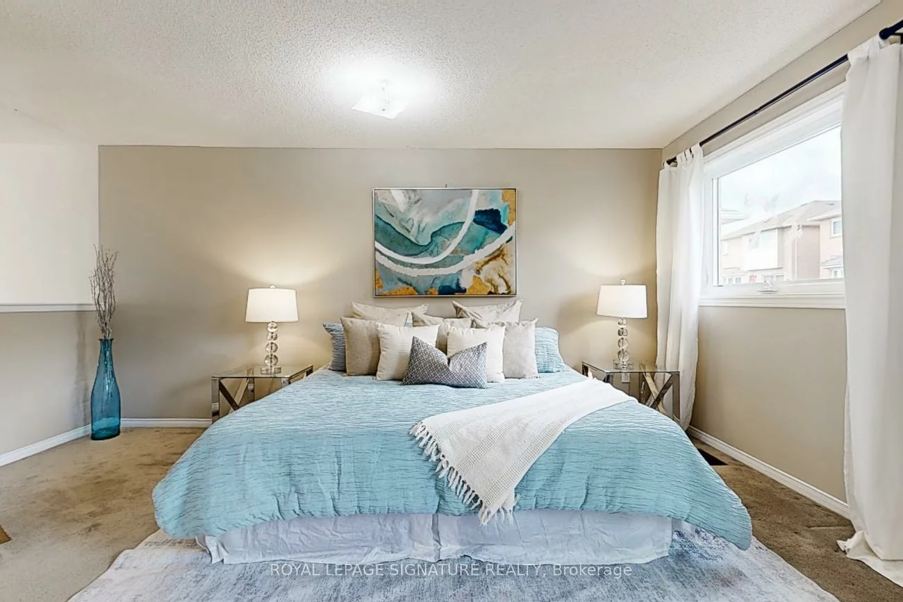 263, Pinnacle, Bayview Wellington, Aurora