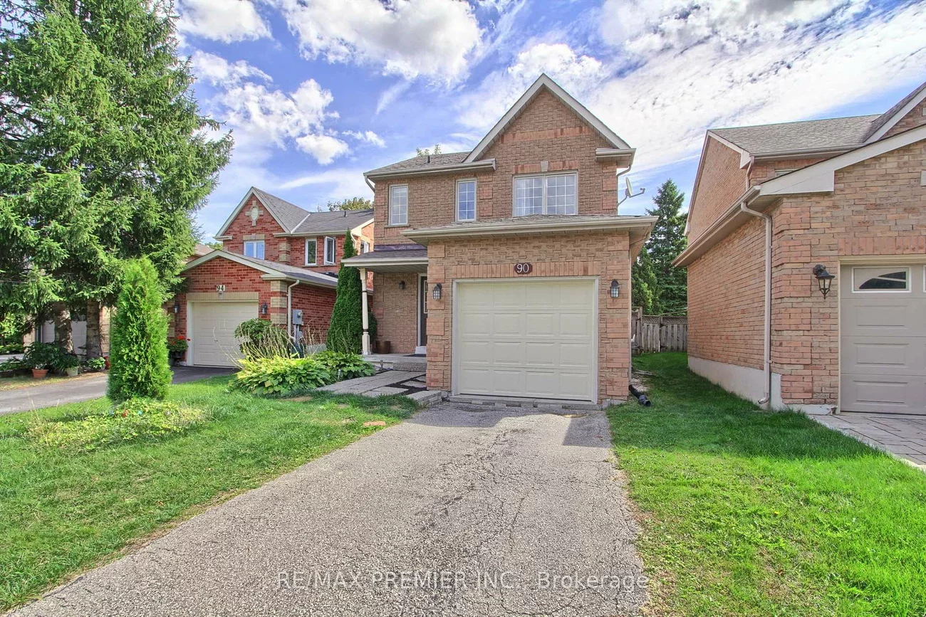 90, Covent, Aurora Highlands, Aurora