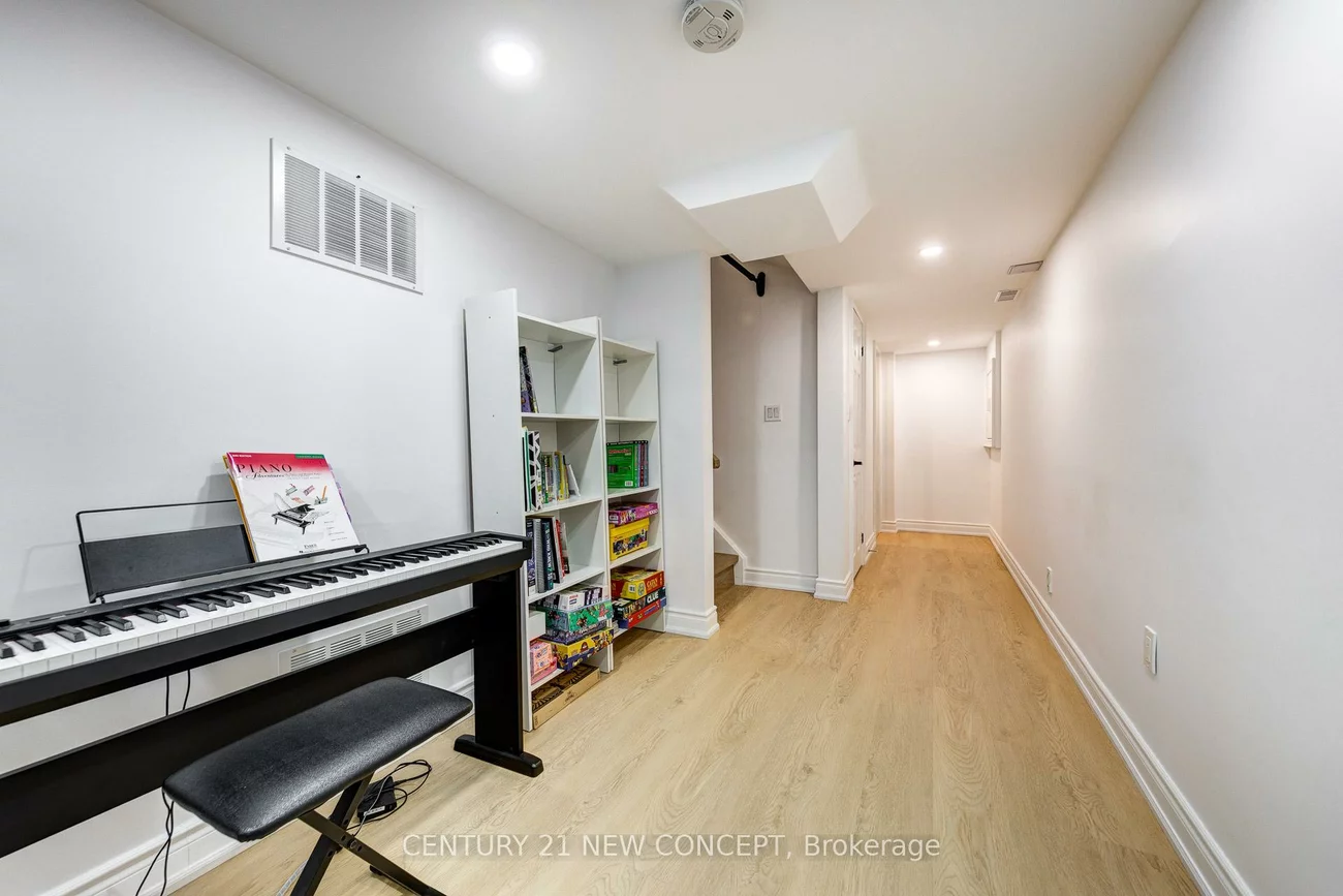 73, Steckley, Bayview Wellington, Aurora