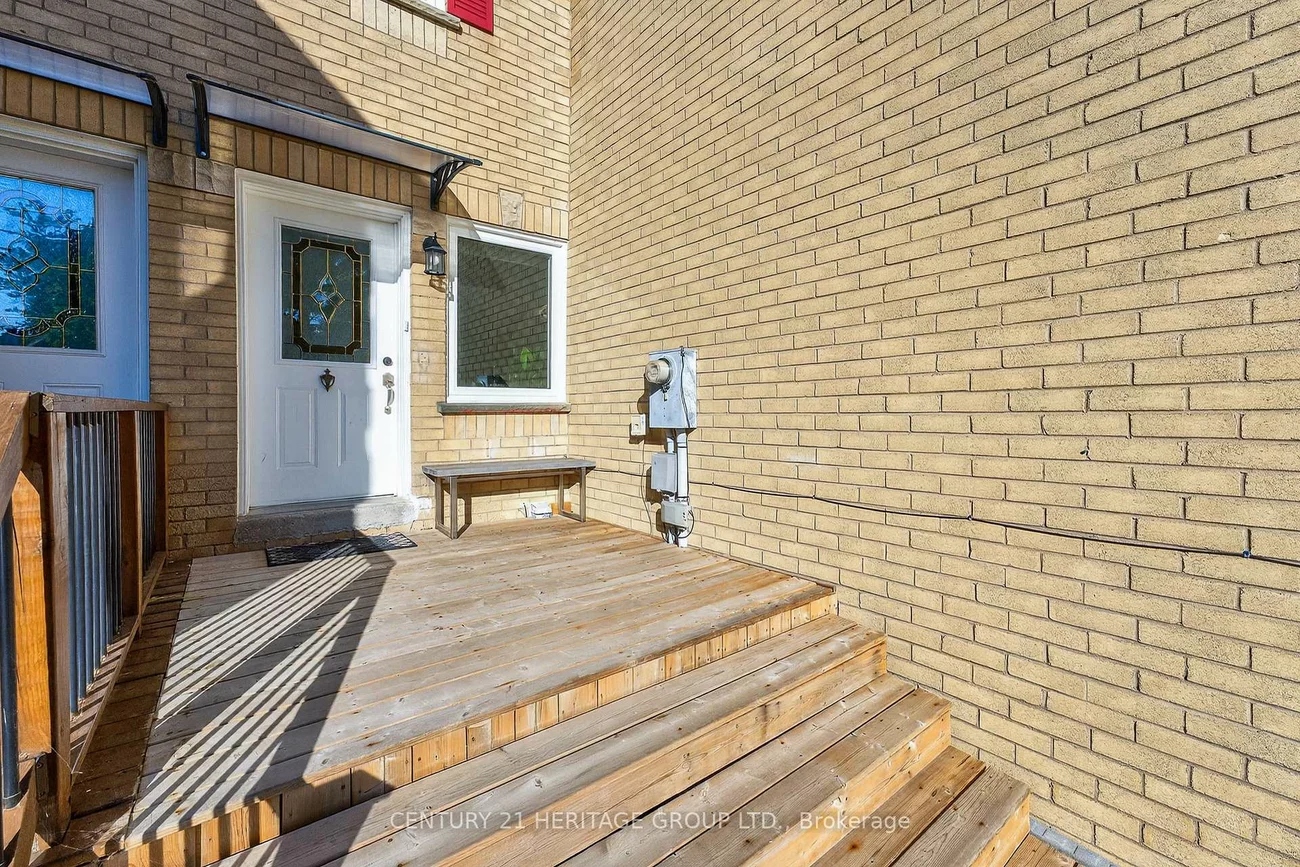 112, Sandfield, Aurora Highlands, Aurora