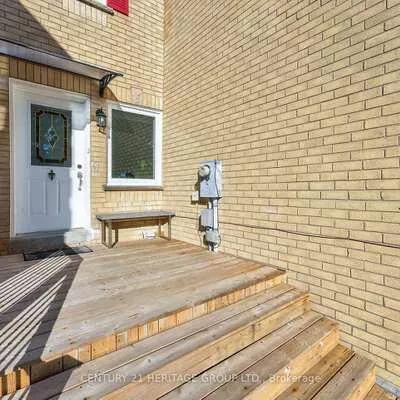 112, Sandfield, Aurora Highlands, Aurora