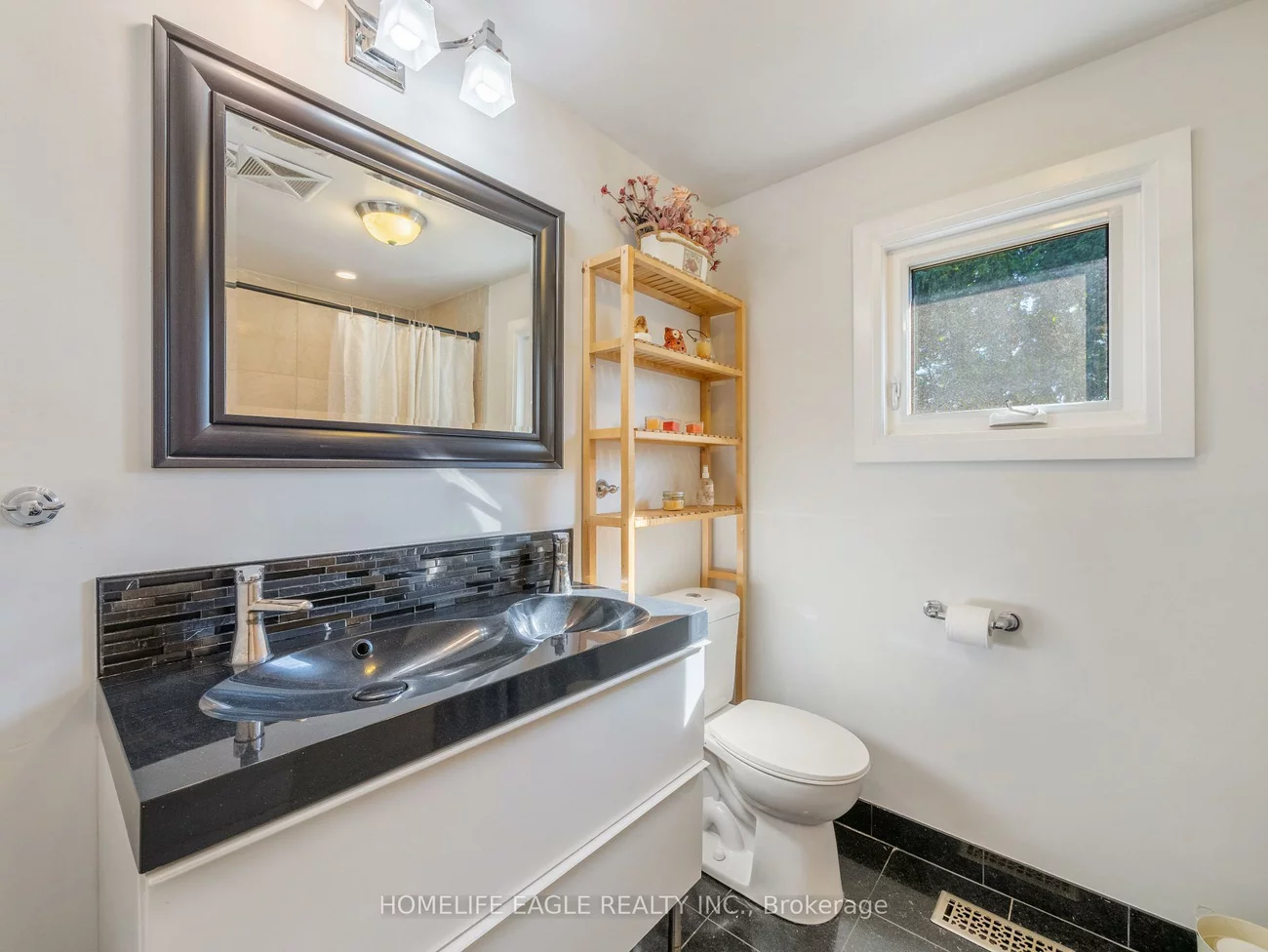 30, Moffat, Aurora Heights, Aurora