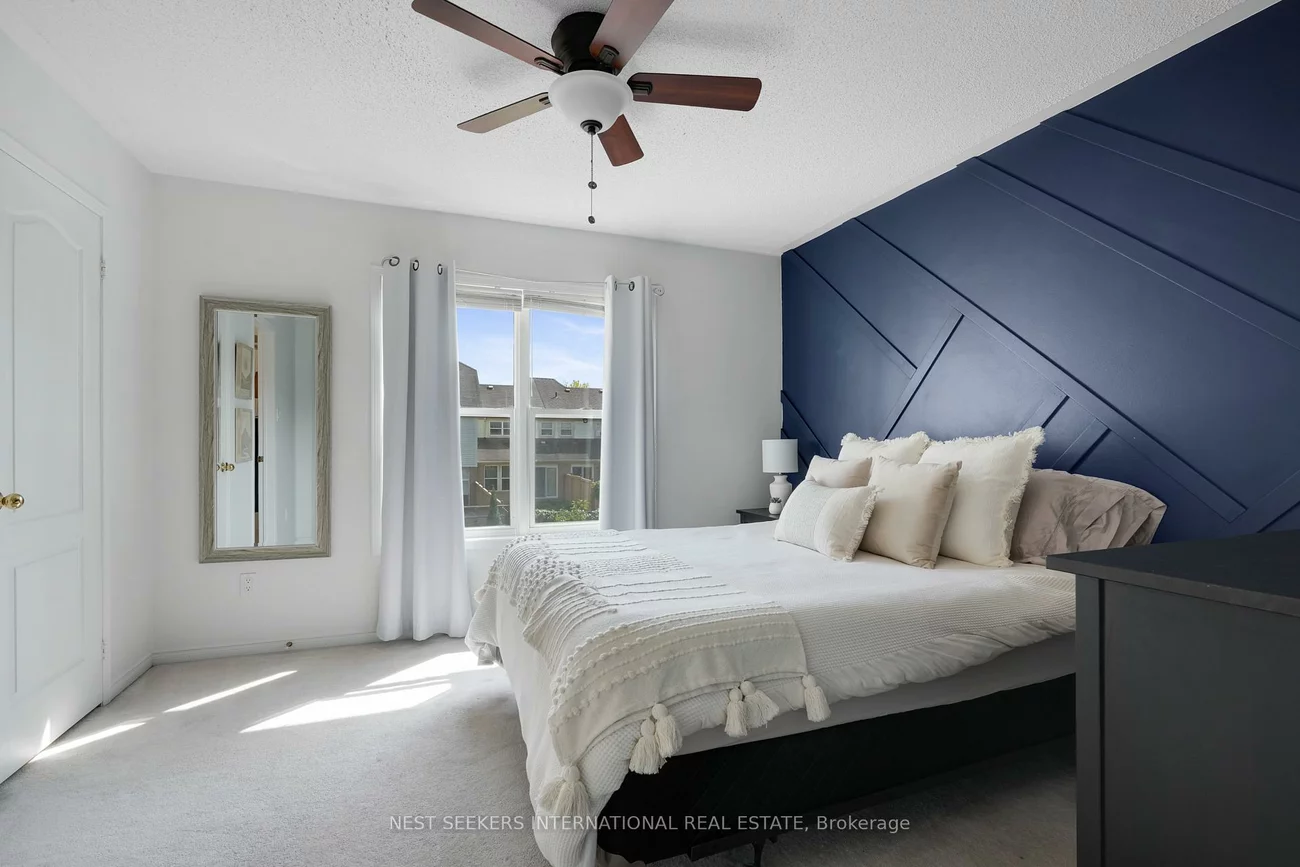 101, Mugford, Bayview Wellington, Aurora