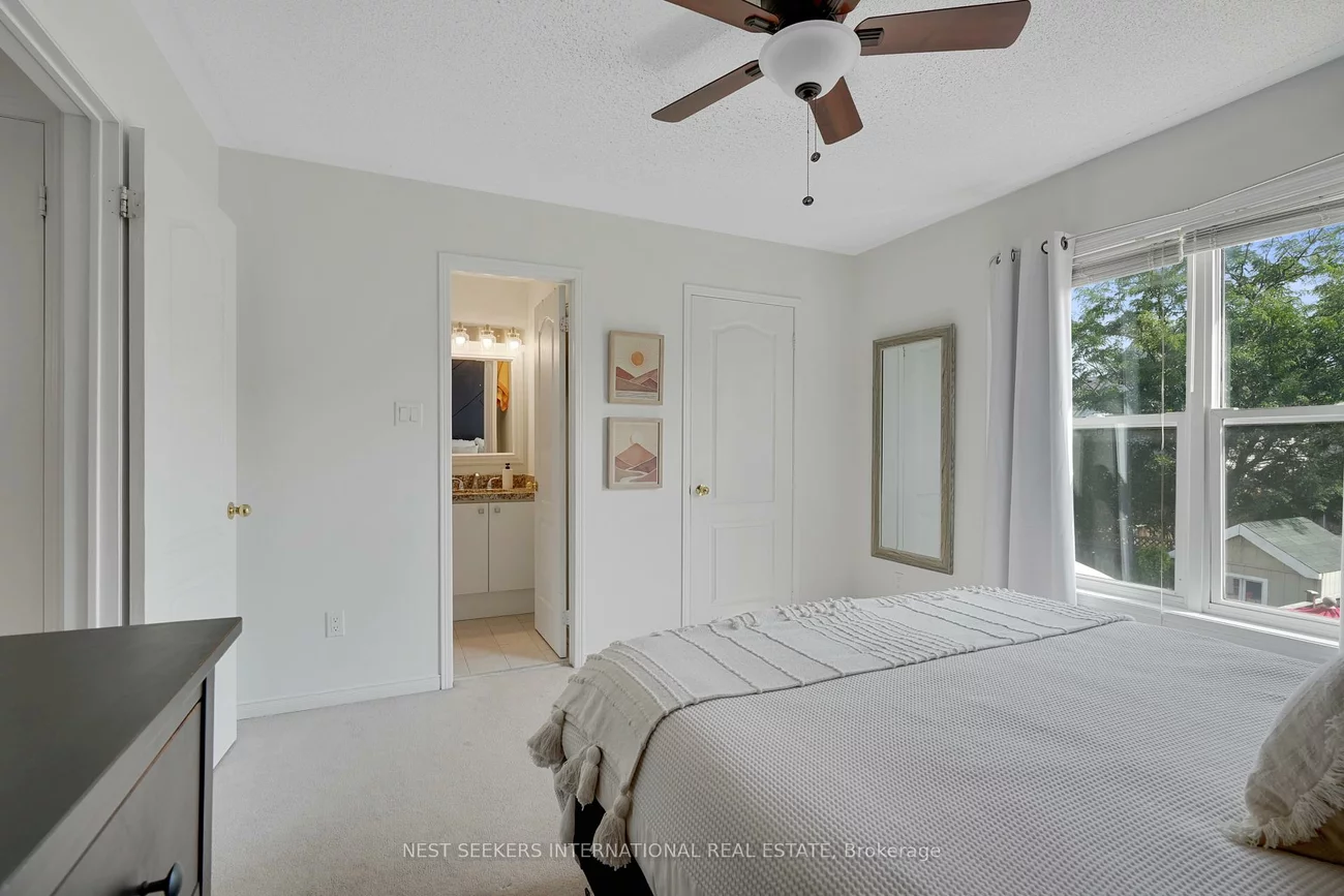 101, Mugford, Bayview Wellington, Aurora
