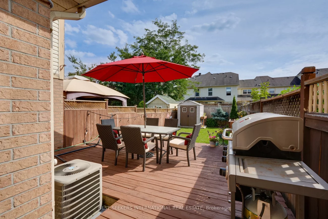 101, Mugford, Bayview Wellington, Aurora
