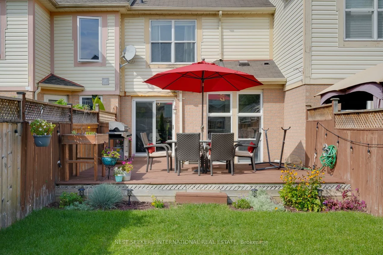 101, Mugford, Bayview Wellington, Aurora