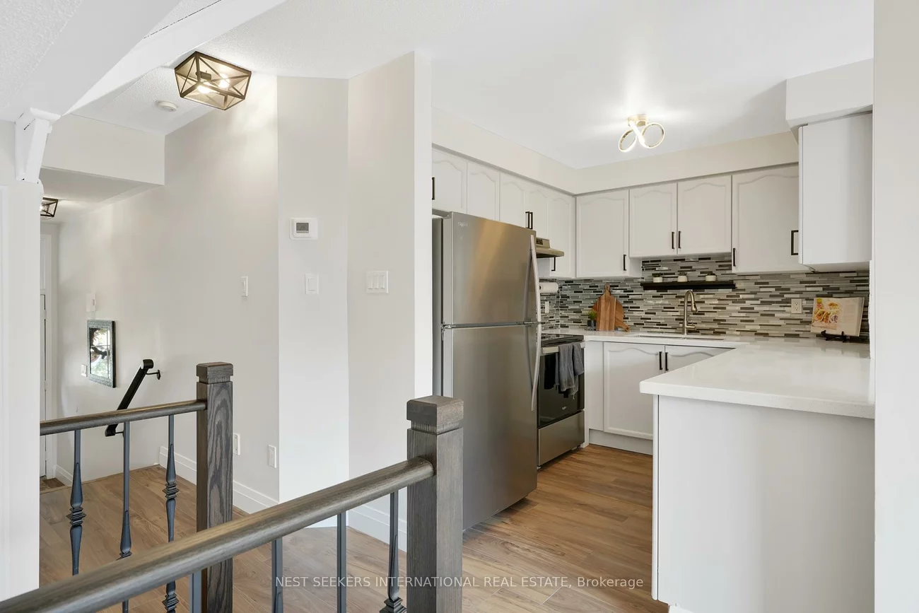 101, Mugford, Bayview Wellington, Aurora