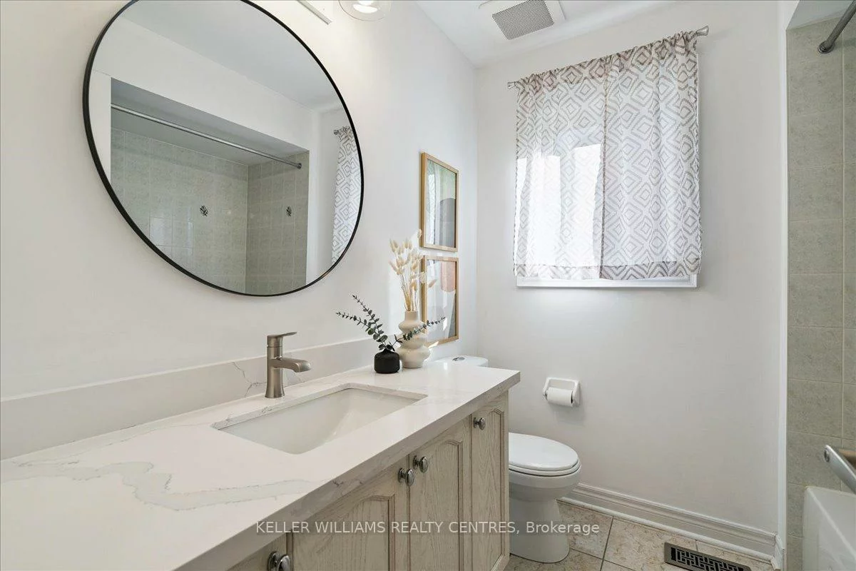 70, Earl Stewart, Bayview Wellington, Aurora