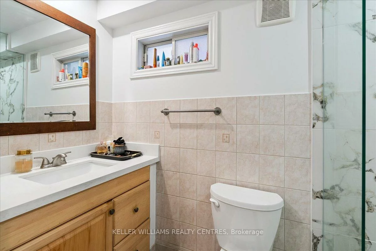 70, Earl Stewart, Bayview Wellington, Aurora