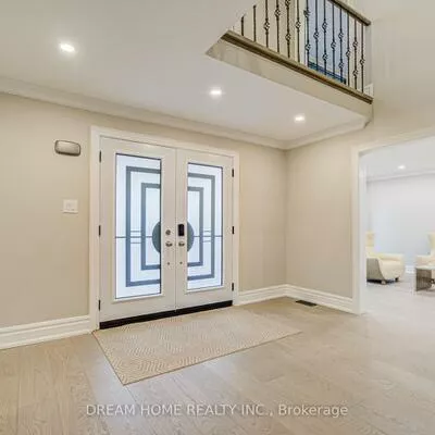 352, Kennedy, Aurora Heights, Aurora