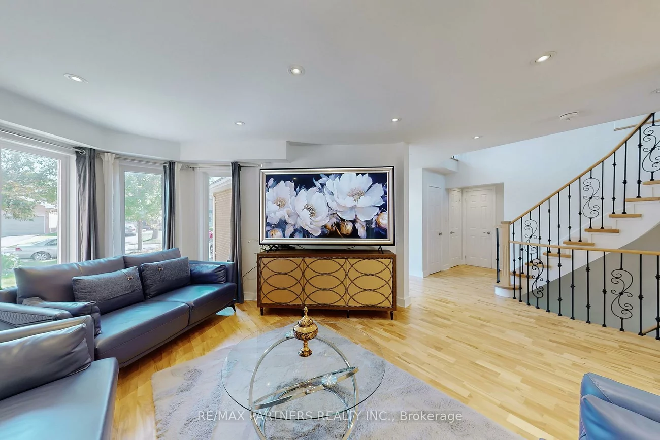 26, Sandfield, Aurora Highlands, Aurora