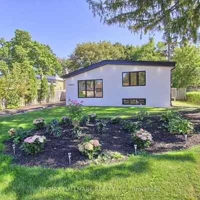 25, Knowles, Aurora Highlands, Aurora