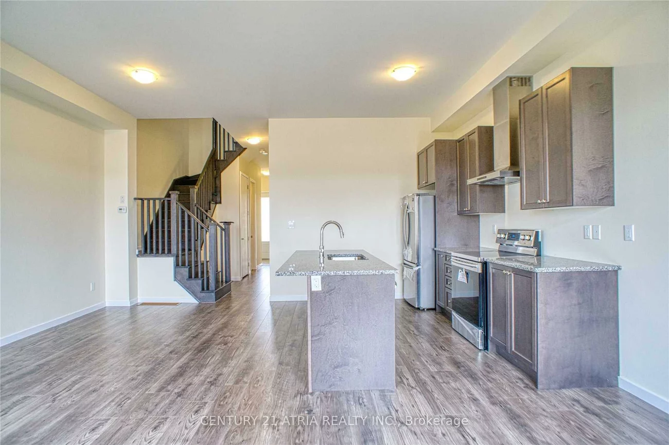368, Elyse, Bayview Northeast, Aurora