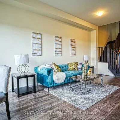 368, Elyse, Bayview Northeast, Aurora