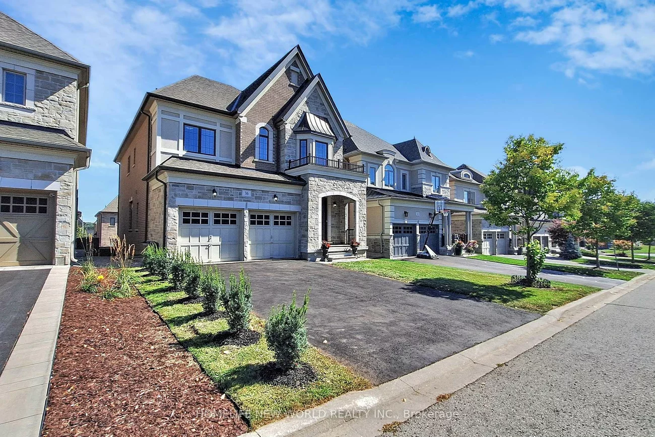 36, Strawbridge Farm, Aurora Grove, Aurora
